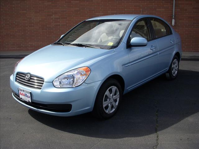 Hyundai Accent 2010 photo 1