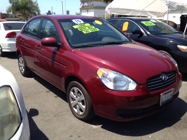 Hyundai Accent 2010 photo 3