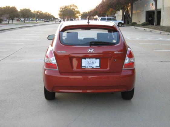 Hyundai Accent 2010 photo 1