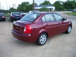 Hyundai Accent 2010 photo 4