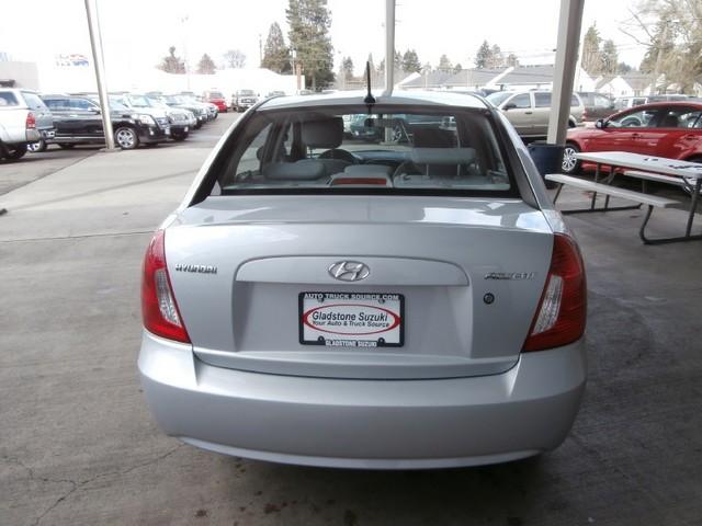 Hyundai Accent FWD 4dr Sport Sedan