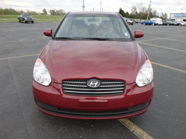 Hyundai Accent 2011 photo 4