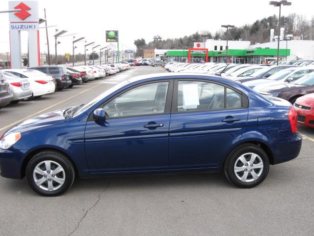 Hyundai Accent 2011 photo 3