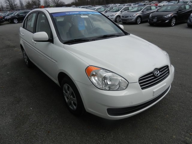 Hyundai Accent 2011 photo 4