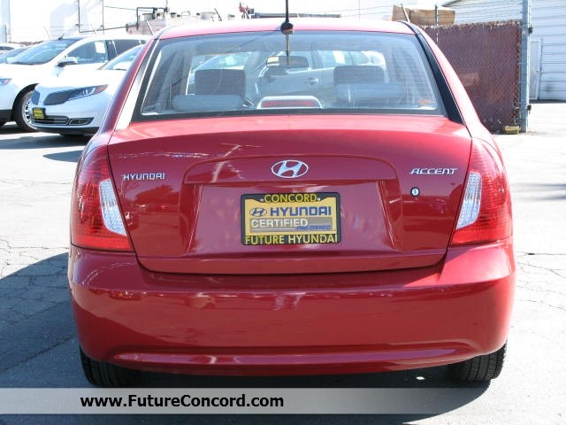 Hyundai Accent 2011 photo 3