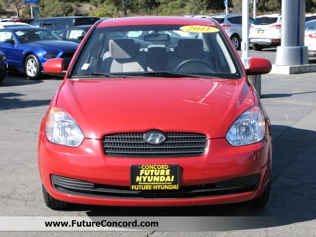 Hyundai Accent 2011 photo 5