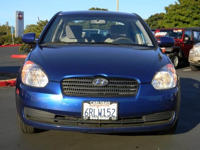 Hyundai Accent 2011 photo 4