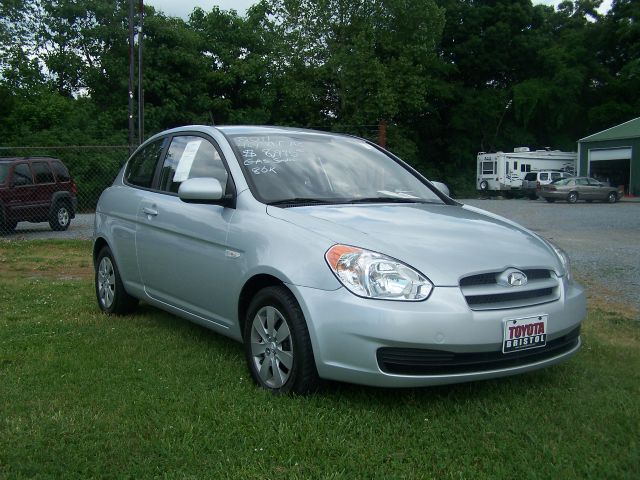 Hyundai Accent 2011 photo 4