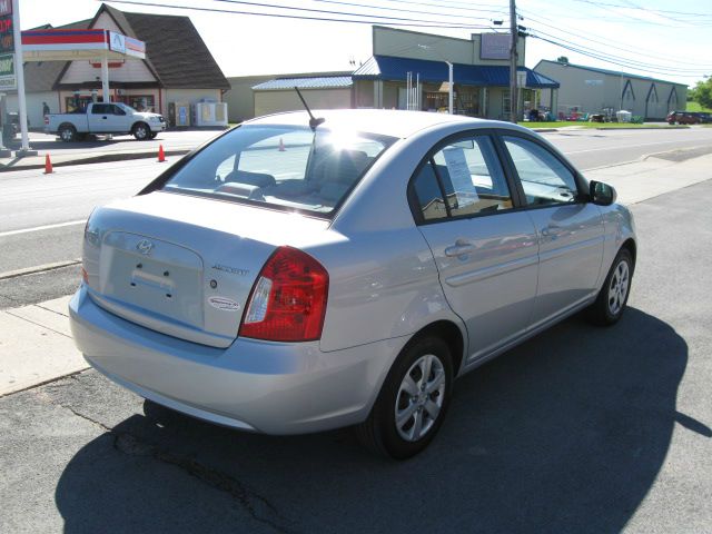 Hyundai Accent 2011 photo 14