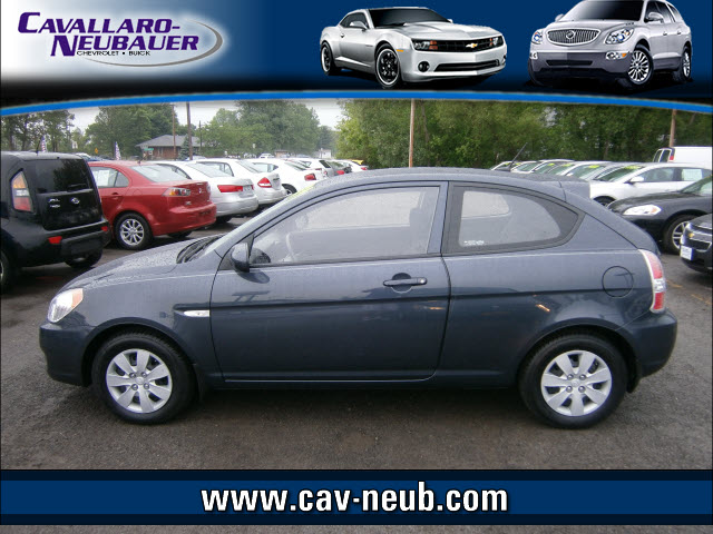 Hyundai Accent 2011 photo 4