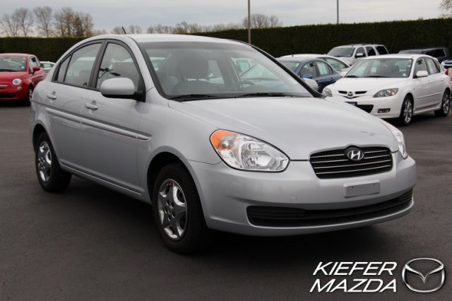 Hyundai Accent 2011 photo 3