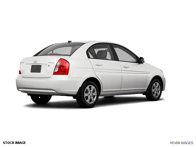 Hyundai Accent 2011 photo 1