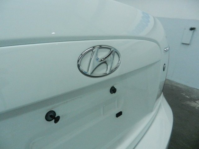 Hyundai Accent FWD 4dr Sport Unspecified