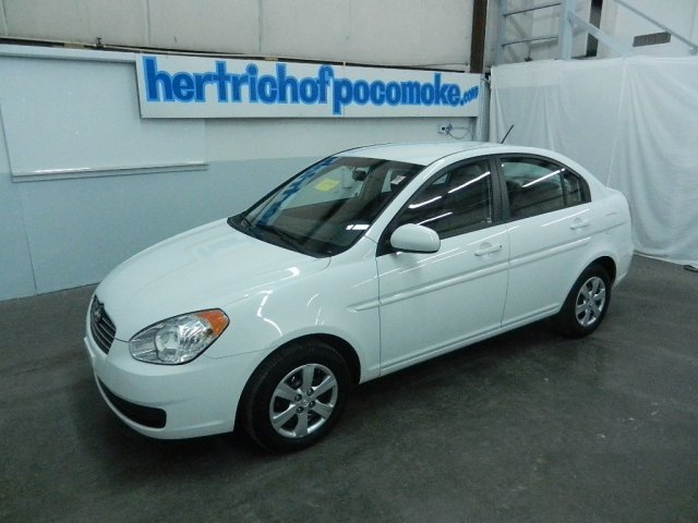 Hyundai Accent 2011 photo 2