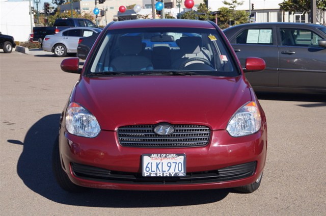 Hyundai Accent 2011 photo 4