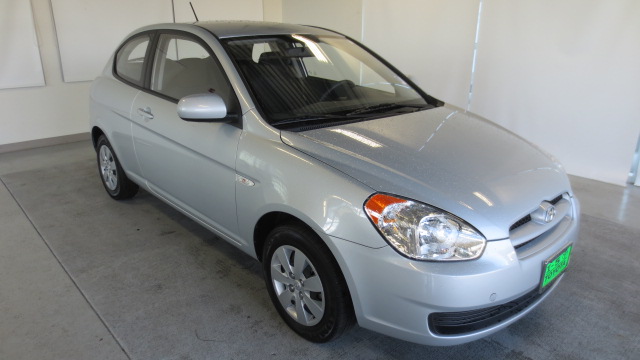 Hyundai Accent 2011 photo 3