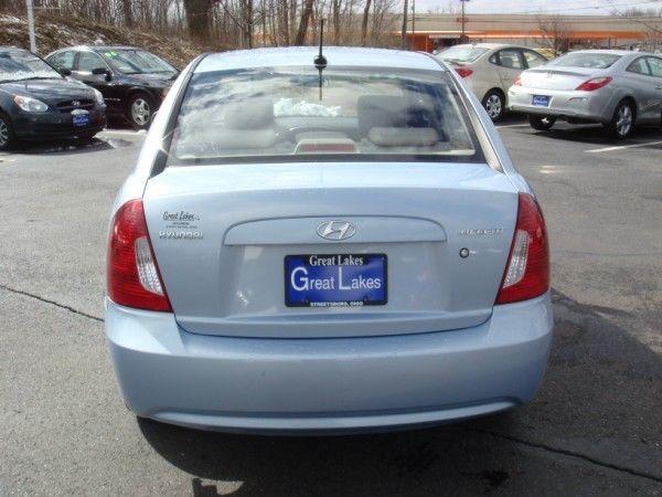 Hyundai Accent Unknown Sedan