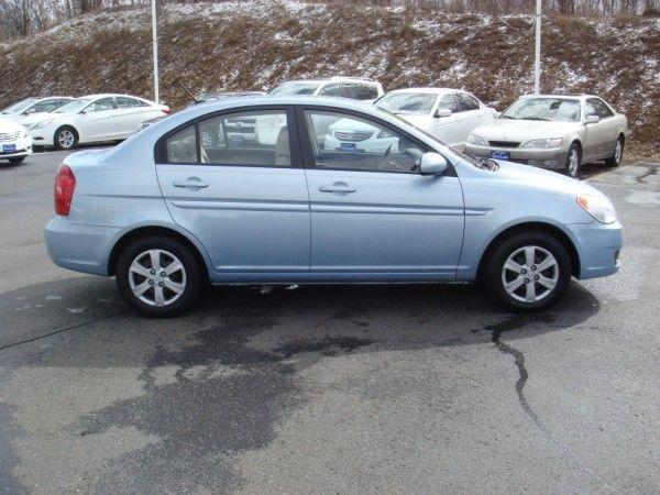 Hyundai Accent 2011 photo 1