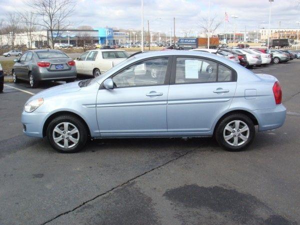 Hyundai Accent 2011 photo 2