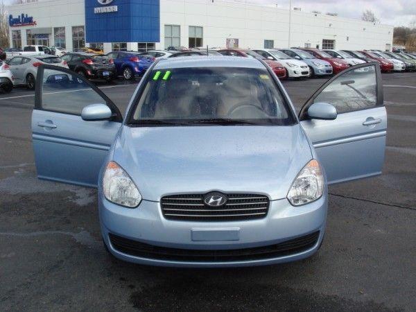 Hyundai Accent 2011 photo 3