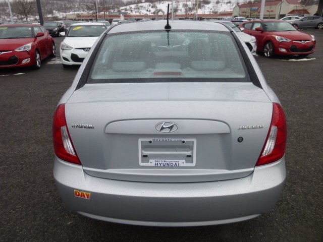 Hyundai Accent 2011 photo 5