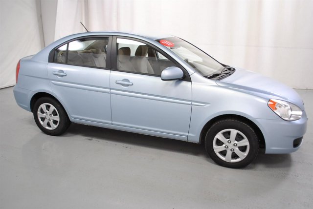 Hyundai Accent 2011 photo 4