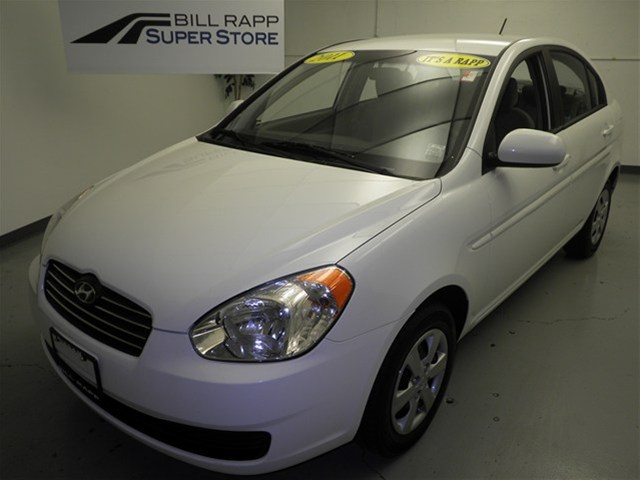 Hyundai Accent 2011 photo 3