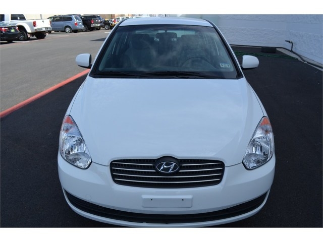 Hyundai Accent 2011 photo 5