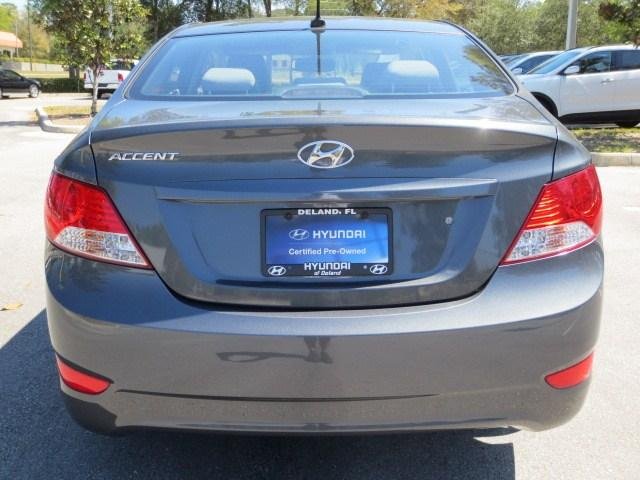 Hyundai Accent 2012 photo 1