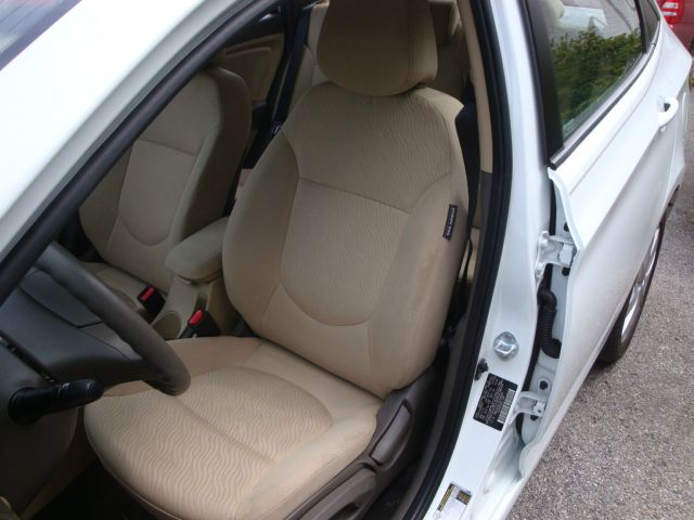 Hyundai Accent 2012 photo 1