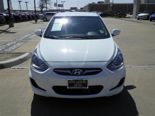 Hyundai Accent 2012 photo 2