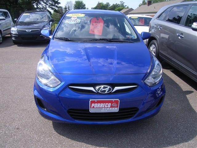 Hyundai Accent 2012 photo 2