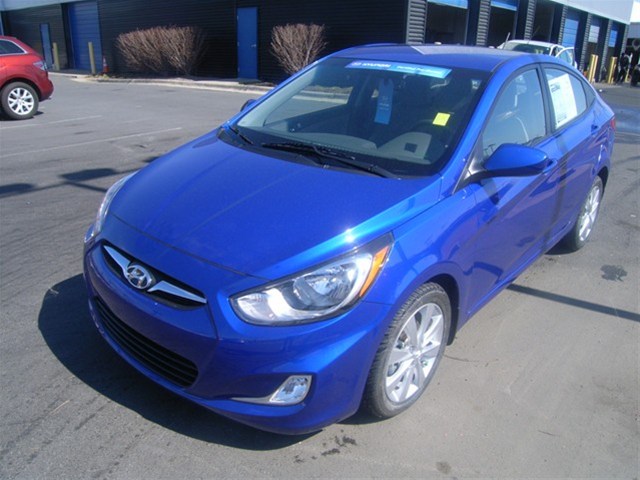 Hyundai Accent FWD 4dr Sport Unspecified