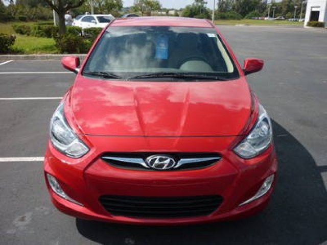 Hyundai Accent 2012 photo 2