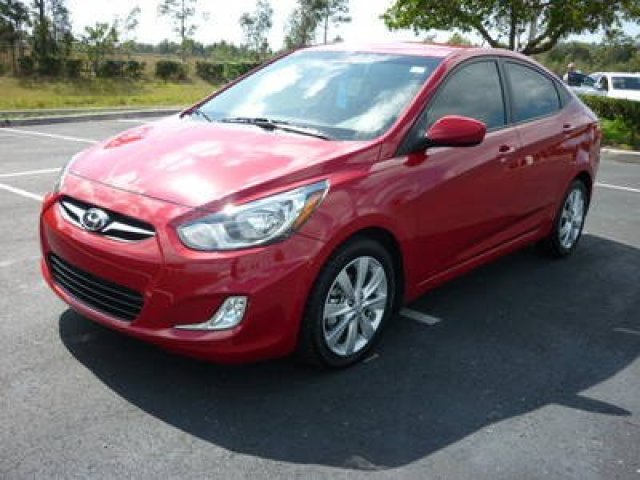 Hyundai Accent 2012 photo 3