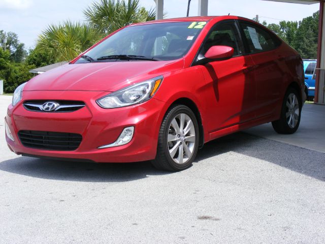 Hyundai Accent 2012 photo 1