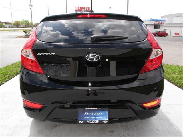 Hyundai Accent 2012 photo 1