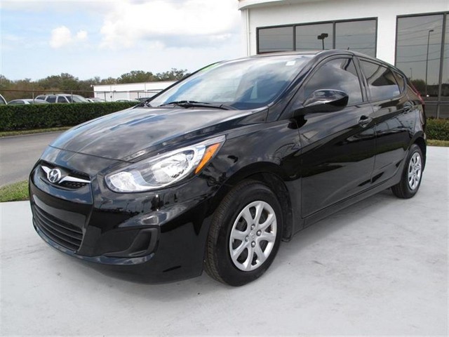 Hyundai Accent 2012 photo 2