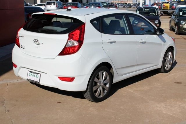 Hyundai Accent Hi Top Handycap Transport Unspecified