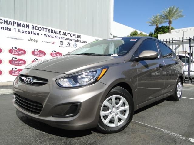 Hyundai Accent 2012 photo 1