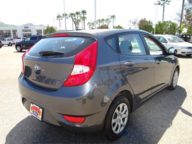 Hyundai Accent 2012 photo 4