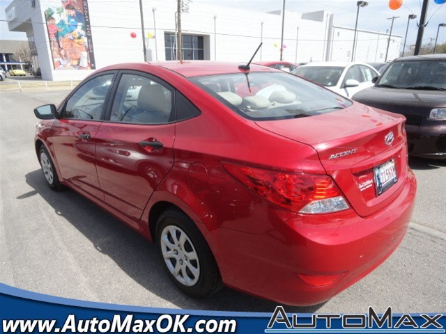 Hyundai Accent FWD 4dr Sport Unspecified