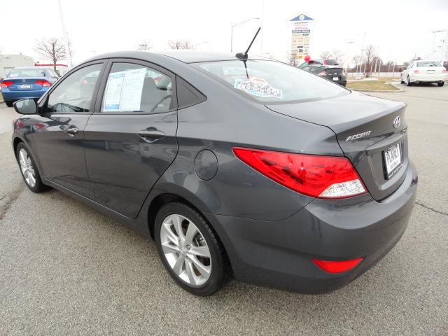 Hyundai Accent FWD 4dr Sport Unspecified