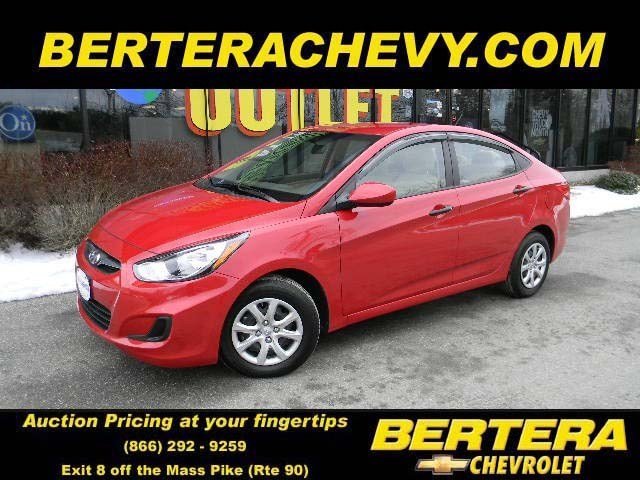 Hyundai Accent 2012 photo 1