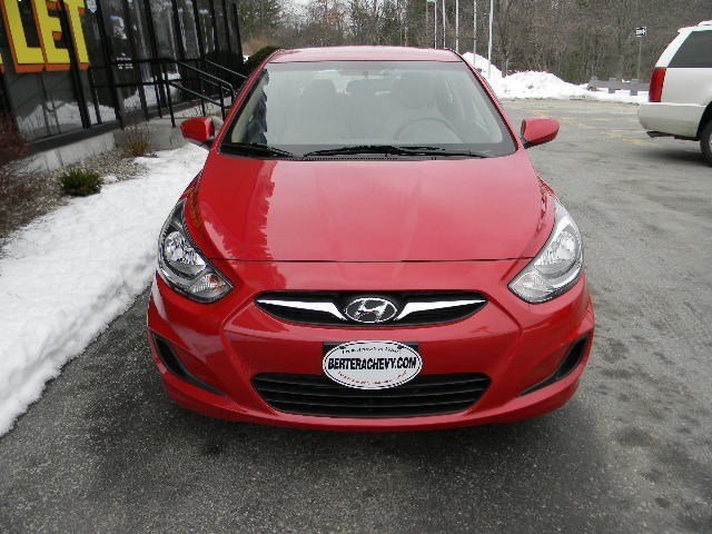 Hyundai Accent 2012 photo 2