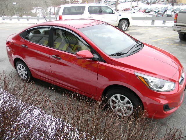 Hyundai Accent 2012 photo 5