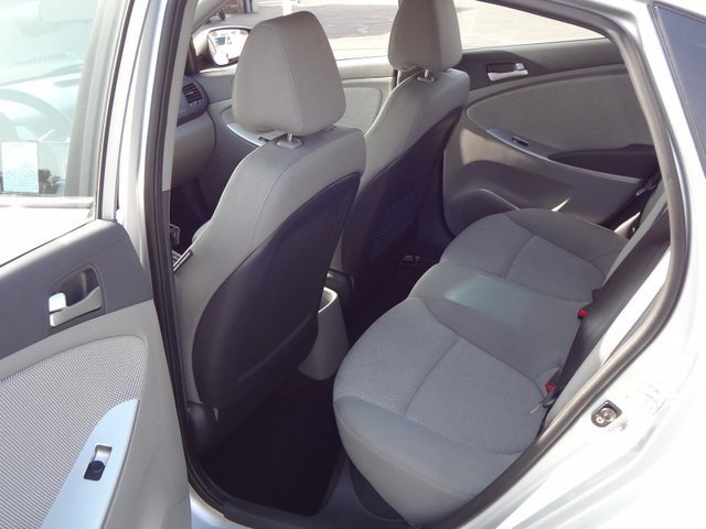 Hyundai Accent 2012 photo 3