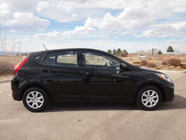 Hyundai Accent 2012 photo 5