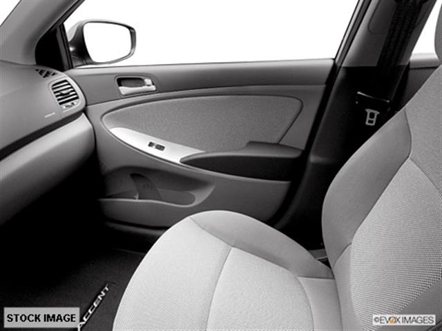 Hyundai Accent 2012 photo 5