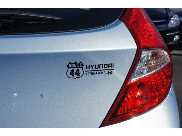 Hyundai Accent 2012 photo 5